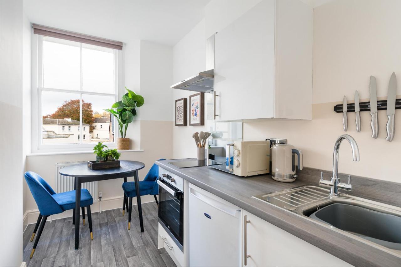 Your I Clifton House * Bristol